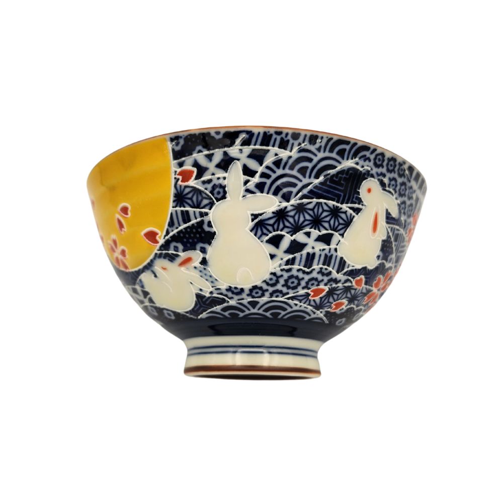 Ciotola in ceramica giapponese con conigli e sakura