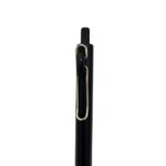 uni-ball one penna gel a inchiostro nero con punta 0,38mm nera dettaglio clip